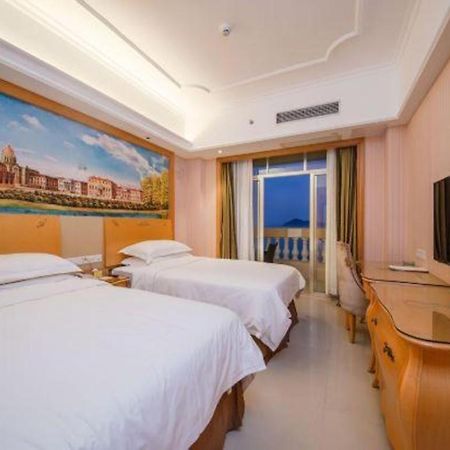 Vienna Classic Hotel Guangdong Yangxi Moon Bay Eksteriør bilde