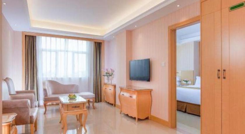 Vienna Classic Hotel Guangdong Yangxi Moon Bay Eksteriør bilde